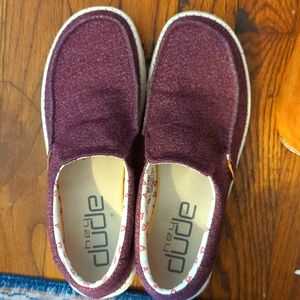 Hey Dude shoes size 10 women's